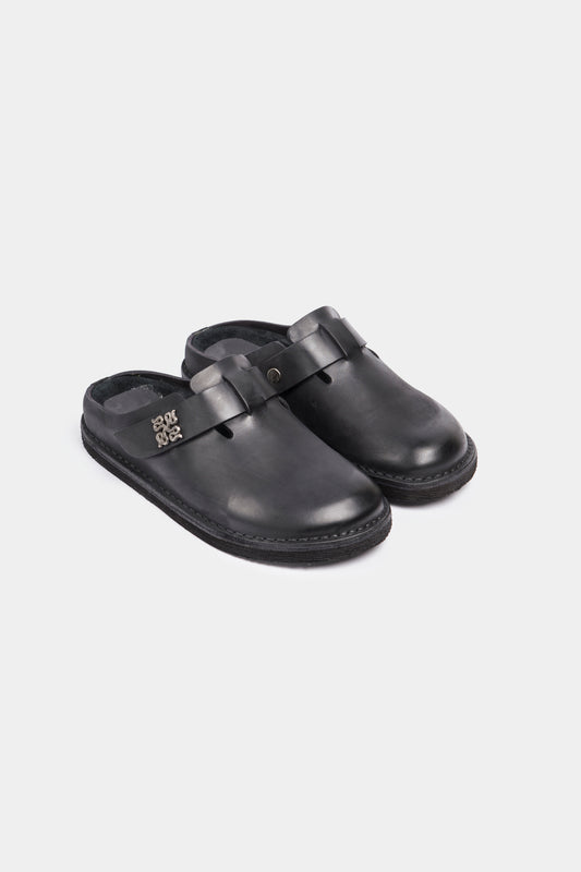 CLEA BLACK