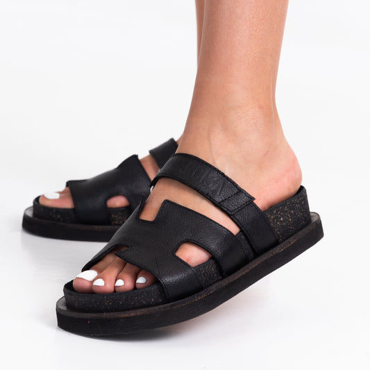 Black Agnes Sandal