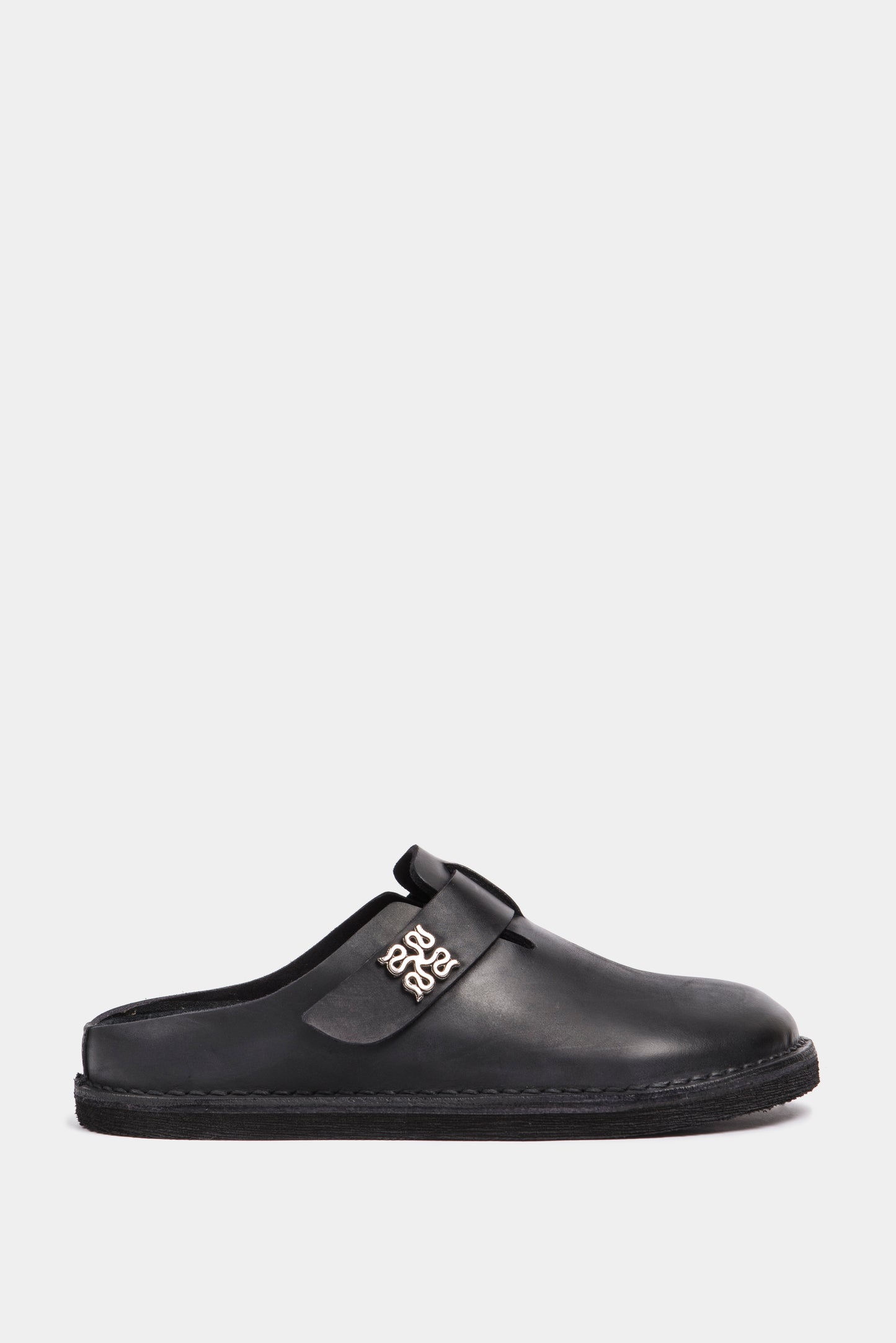 CLEA BLACK